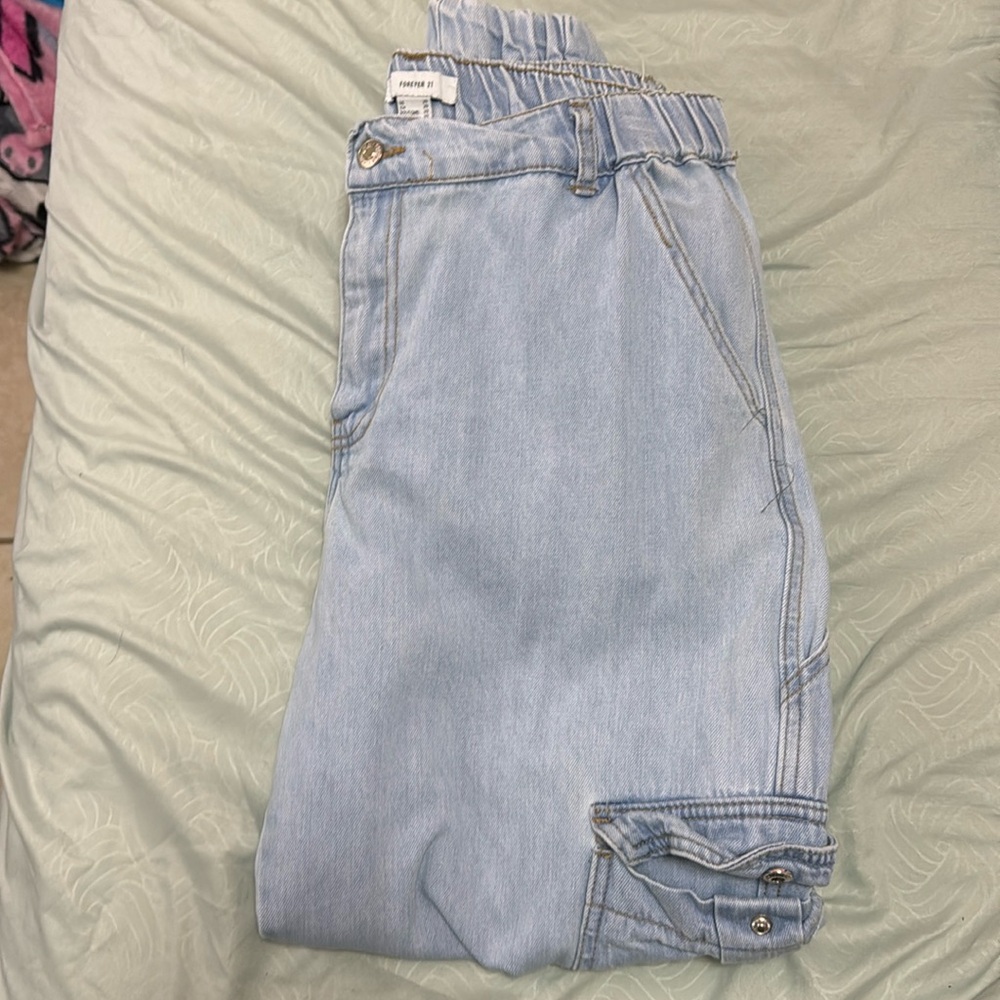 Cargo Jeans with cuts (FOREVER 21)